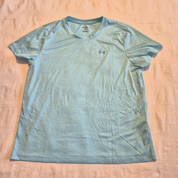 Under Armour women's size XL loose fit light blue short sleevd shirt EUC - Picture 1 of 3